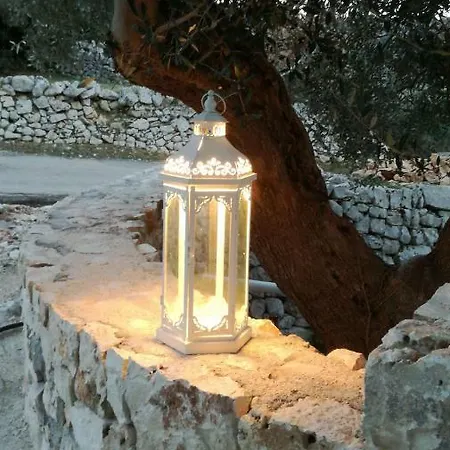 Trullo Nonna Mari Сasa de vacaciones Cisternino